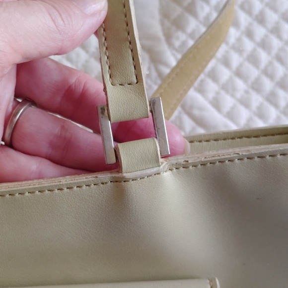 Mondani New York Simulated Leather Shoulder Bag Purse - Light Green - Picture 8 of 16